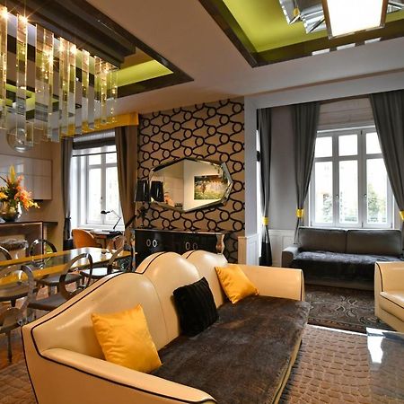 Apartamento Luxuryflat Near Centre On118 Sqm, 3Br,2Bth,8Bed,Ac Budapest Exterior foto