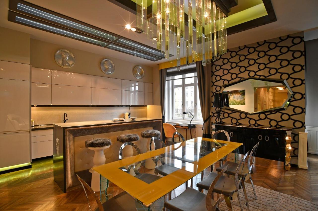 Apartamento Luxuryflat Near Centre On118 Sqm, 3Br,2Bth,8Bed,Ac Budapest Exterior foto
