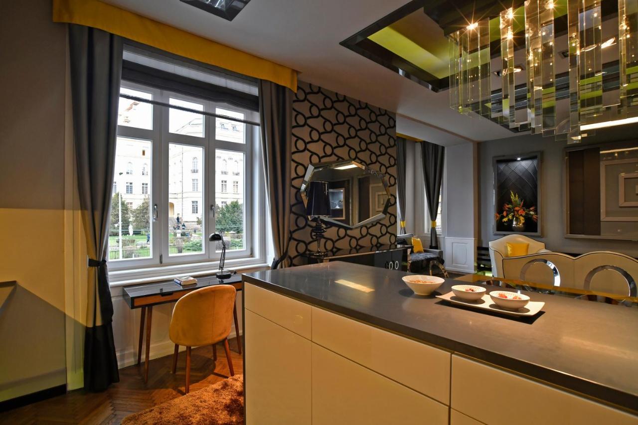 Apartamento Luxuryflat Near Centre On118 Sqm, 3Br,2Bth,8Bed,Ac Budapest Exterior foto