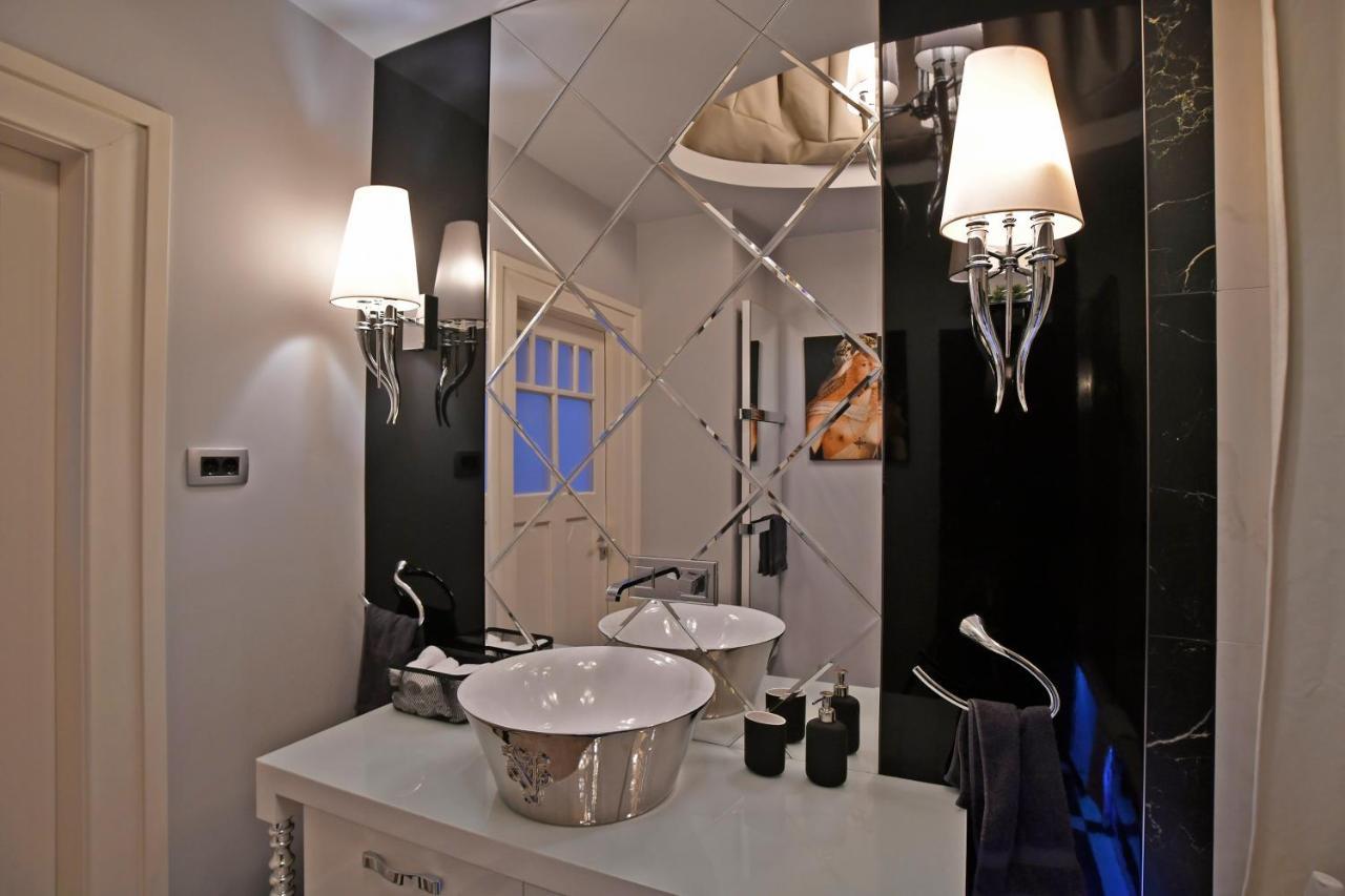 Apartamento Luxuryflat Near Centre On118 Sqm, 3Br,2Bth,8Bed,Ac Budapest Exterior foto