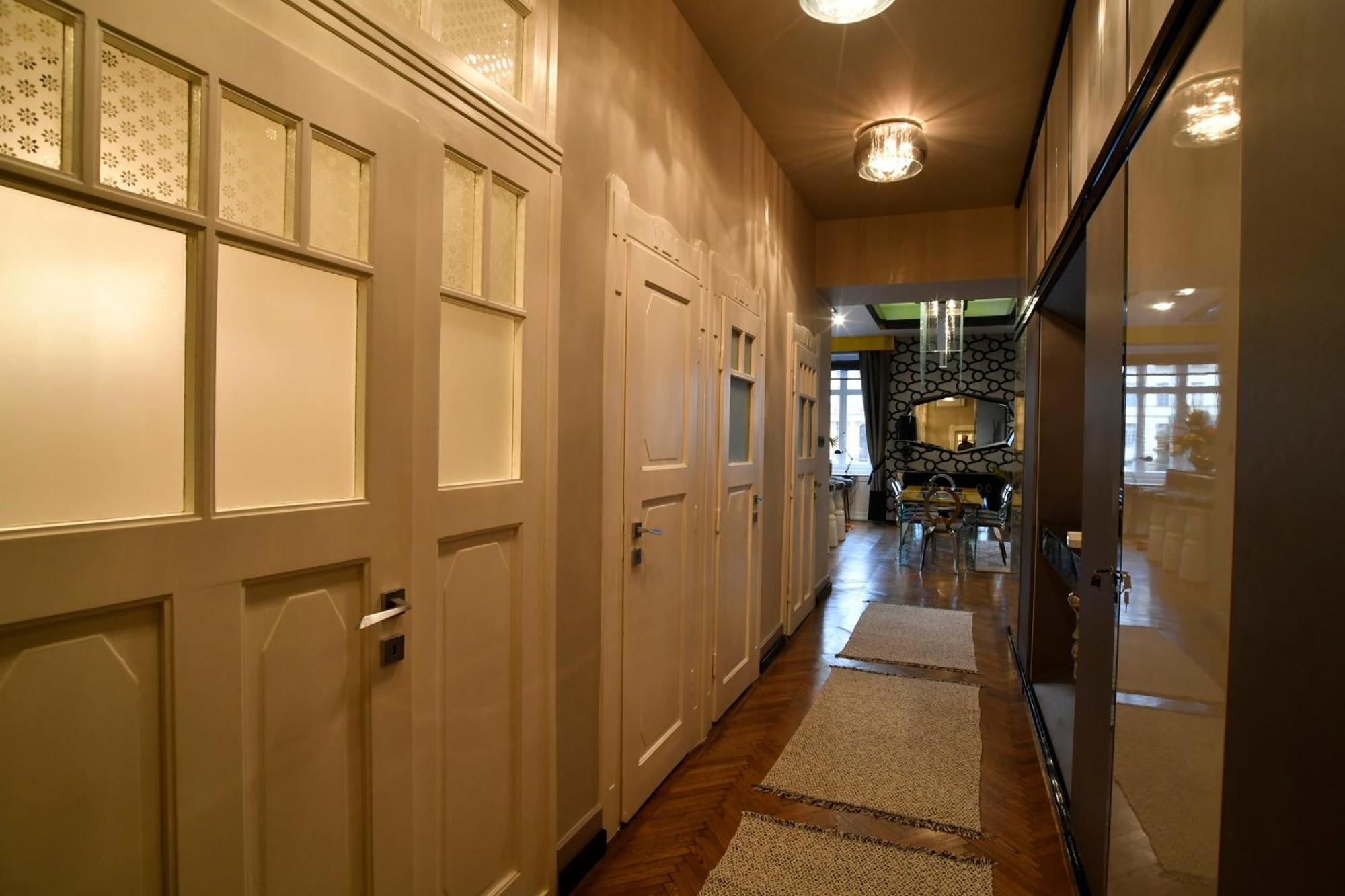 Apartamento Luxuryflat Near Centre On118 Sqm, 3Br,2Bth,8Bed,Ac Budapest Exterior foto
