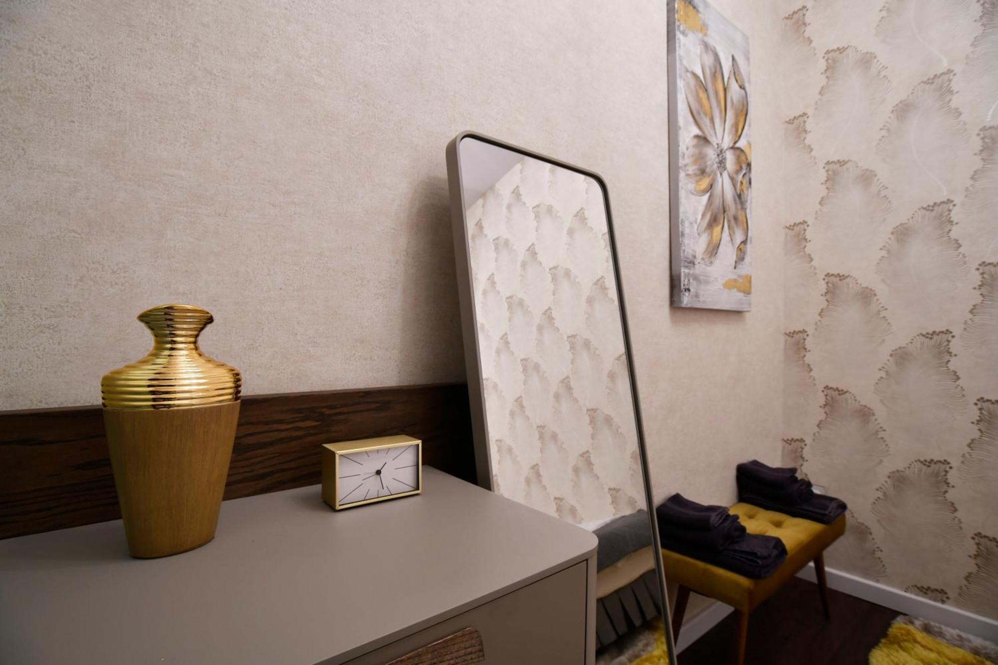 Apartamento Luxuryflat Near Centre On118 Sqm, 3Br,2Bth,8Bed,Ac Budapest Exterior foto