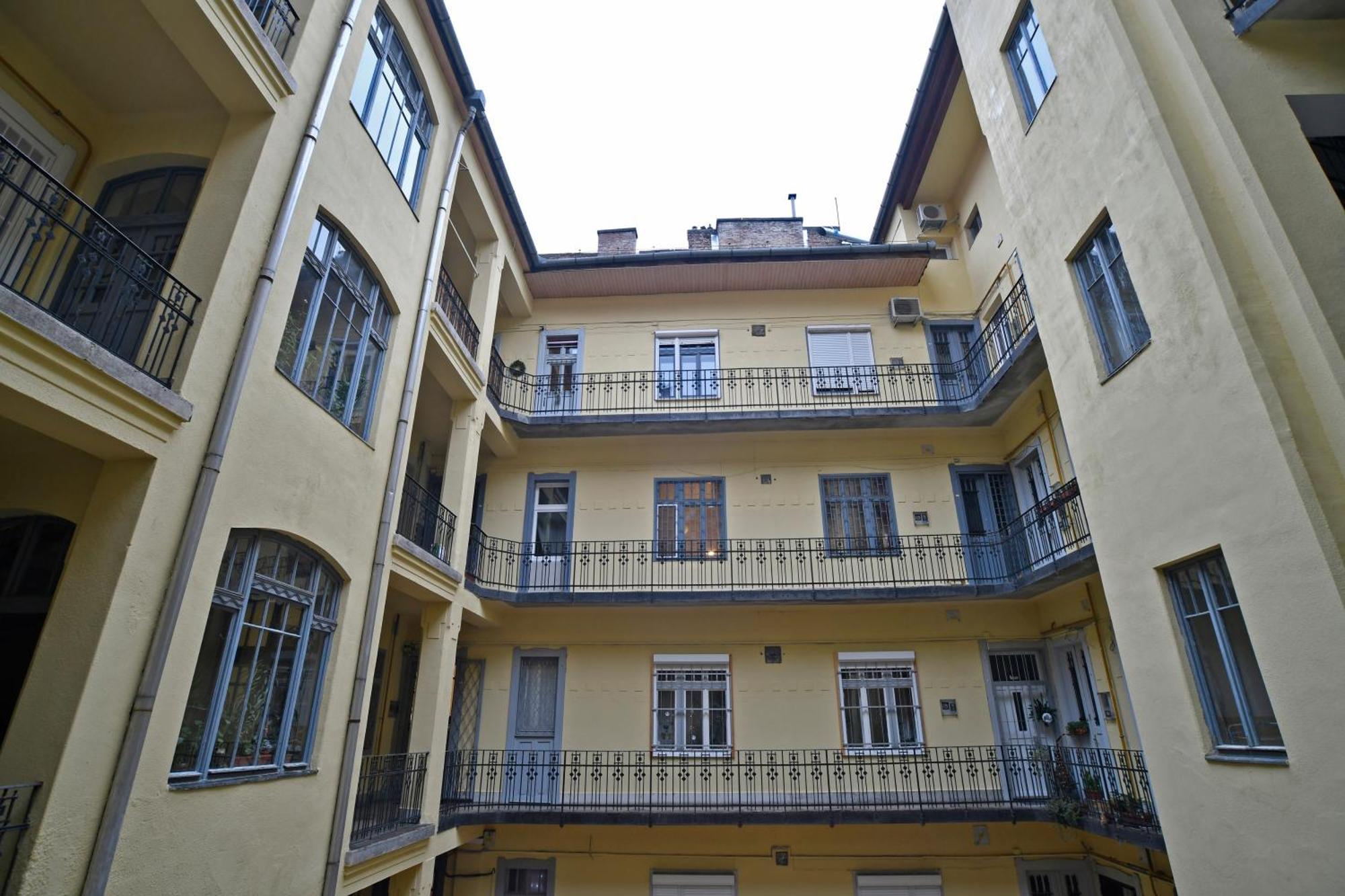 Apartamento Luxuryflat Near Centre On118 Sqm, 3Br,2Bth,8Bed,Ac Budapest Exterior foto