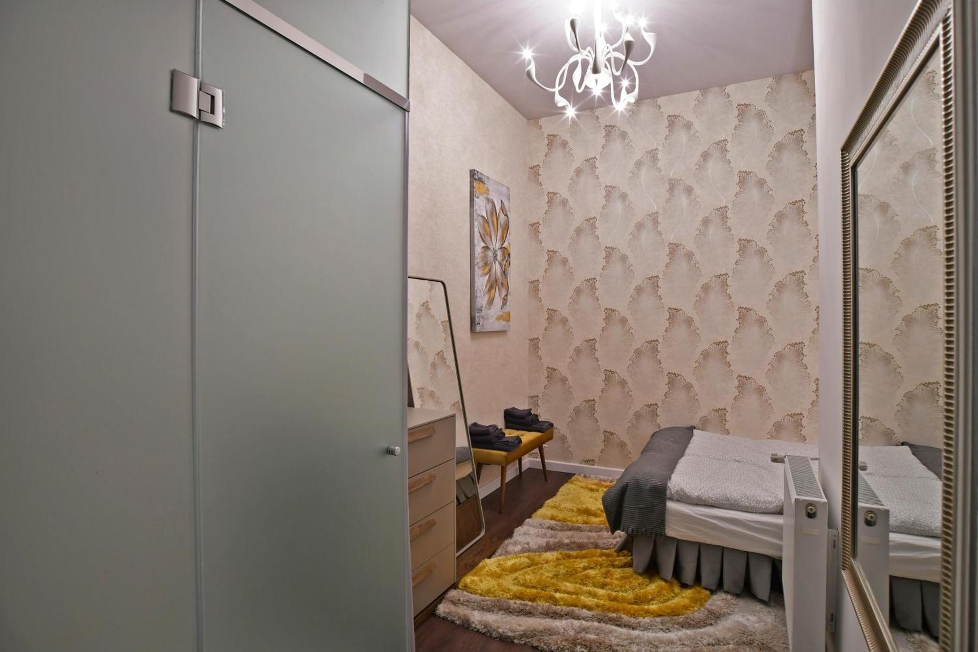 Apartamento Luxuryflat Near Centre On118 Sqm, 3Br,2Bth,8Bed,Ac Budapest Exterior foto